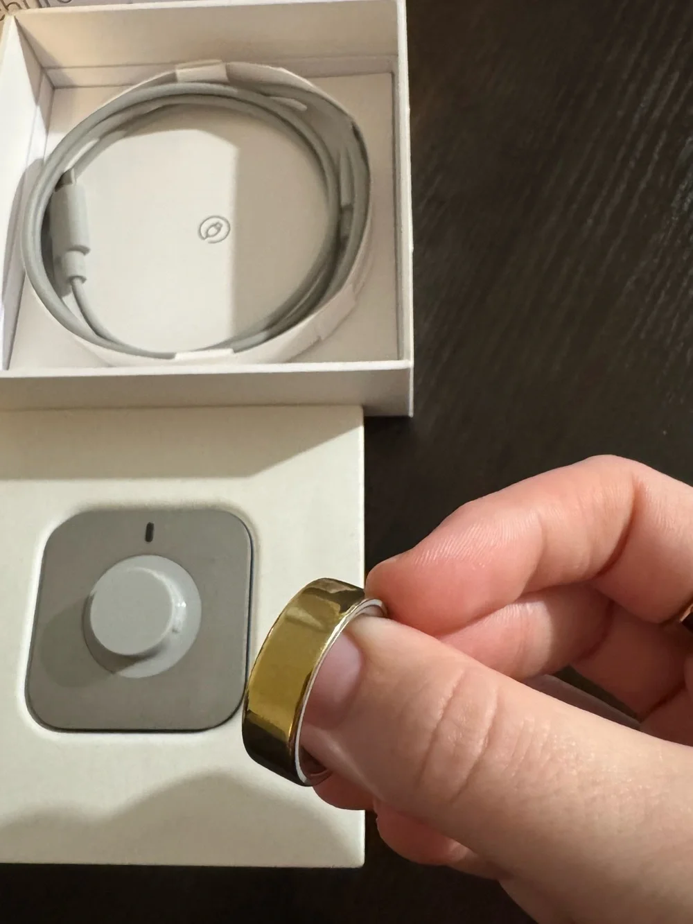 Oura Ring 4 — Gold Size 10 Like New